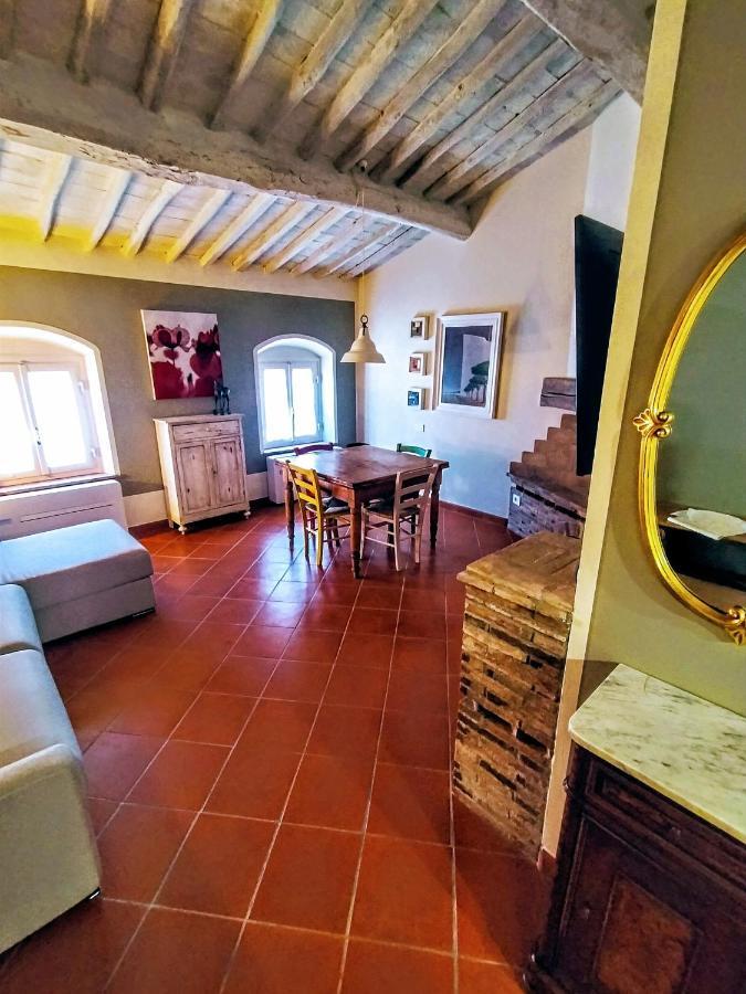 Castelfalfi Art Apartment ภายนอก รูปภาพ