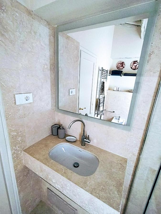 Castelfalfi Art Apartment ภายนอก รูปภาพ