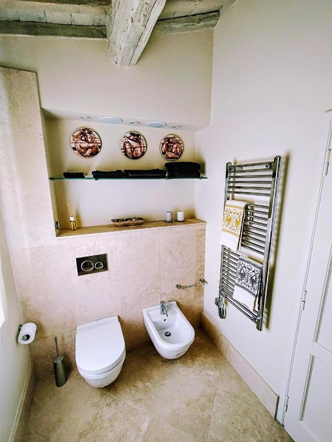 Castelfalfi Art Apartment ภายนอก รูปภาพ