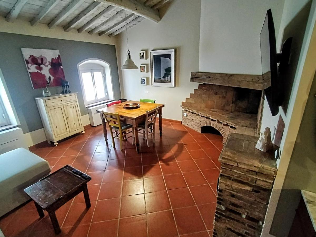 Castelfalfi Art Apartment ภายนอก รูปภาพ